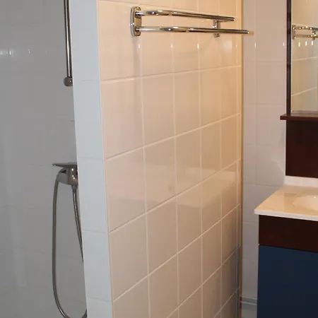 Lejlighed T3 Proche Des Thermes De - Fr-1-541-144 *