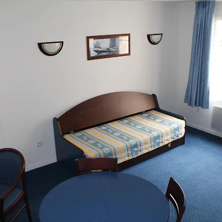 T3 Proche Des Thermes De - Fr-1-541-144 * La Roche-Posay