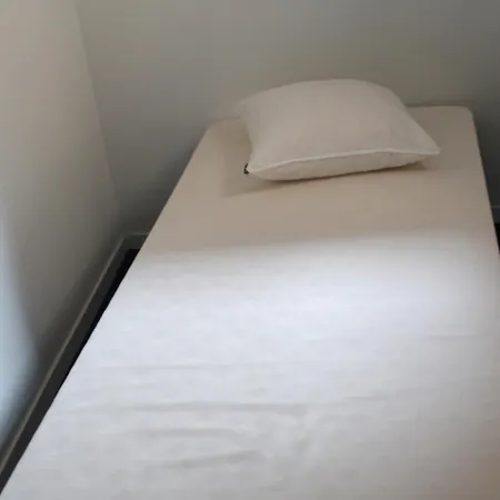 T3 Proche Des Thermes De - Fr-1-541-144 Lejlighed