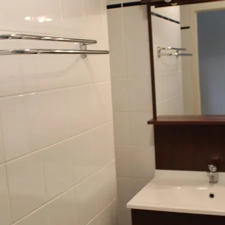 Apartment T3 Pmr Proche Thermes, Piscine & Parking - - Fr-1-541-144