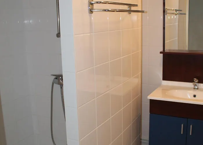 Apartamento T3 Proche Des Thermes De - Fr-1-541-144 *