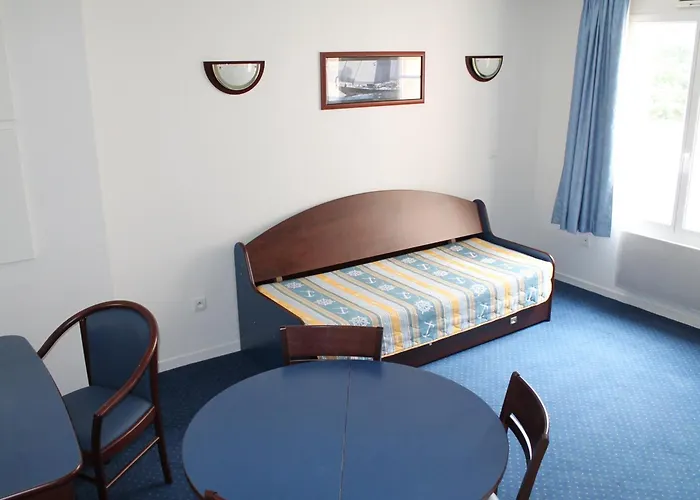 T3 Proche Des Thermes De - Fr-1-541-144 * La Roche-Posay