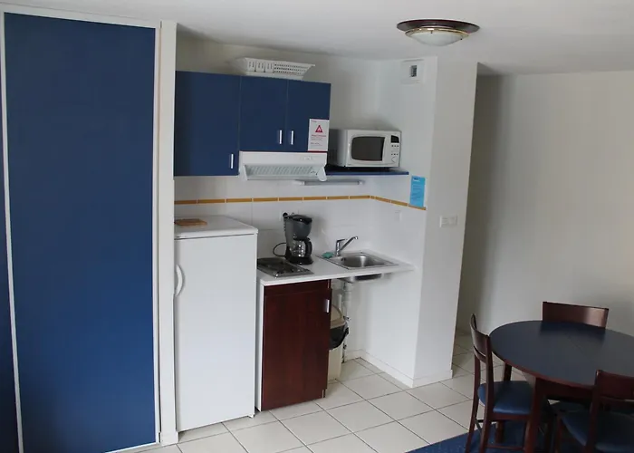 T3 Proche Des Thermes De - Fr-1-541-144